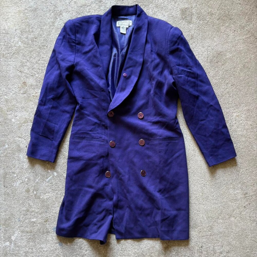 Vintage purple and blue double-breasted blazer with a touch of elegance